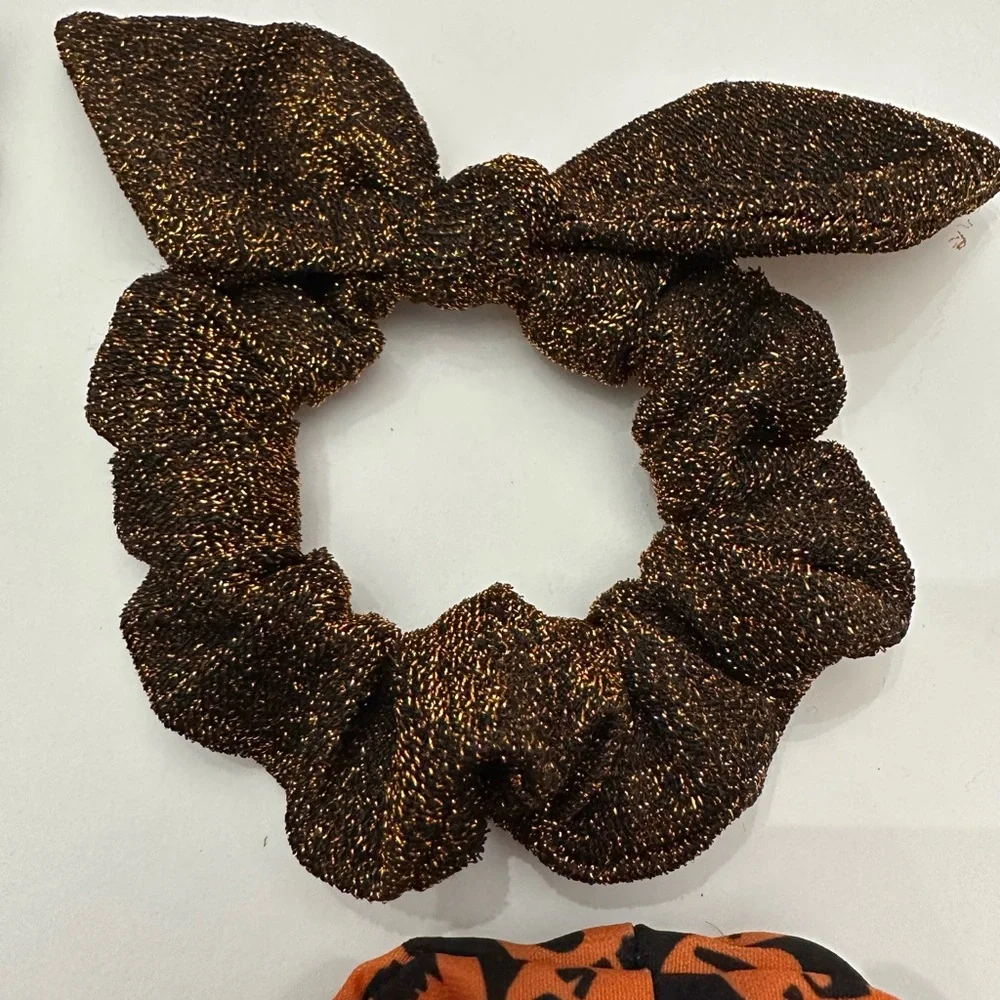 American Eagle Halloween Scrunchies 2-pack + Graphic Socks Black Orange One Size